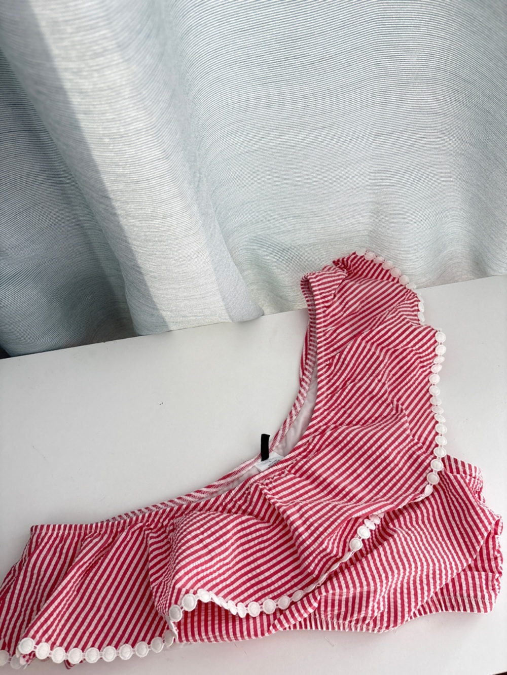 J. Crew sz Large Seersucker Red White One-shoulder Ruffle Bikini Top Swimsuit